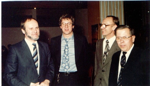 Auf dem Bild von links nach rechts sind zu sehen: Pfarrer Otto B. Däublin, Pfarrer Gerhard Kappes, Pfarrer Hanfried Koch, Pfarrer Werner Litzelmann.