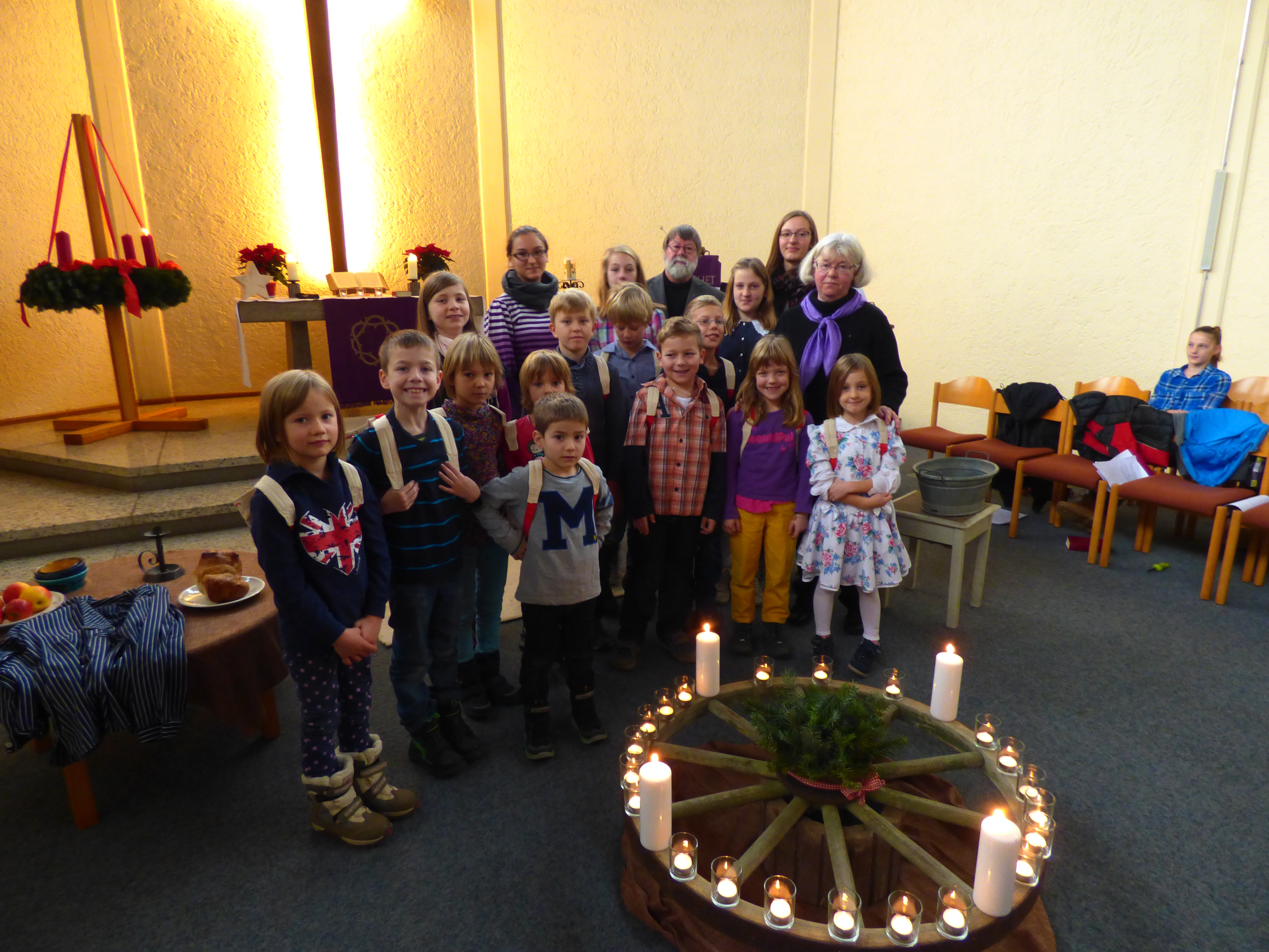 Die Jungscharkinder am 1. Advent 2014