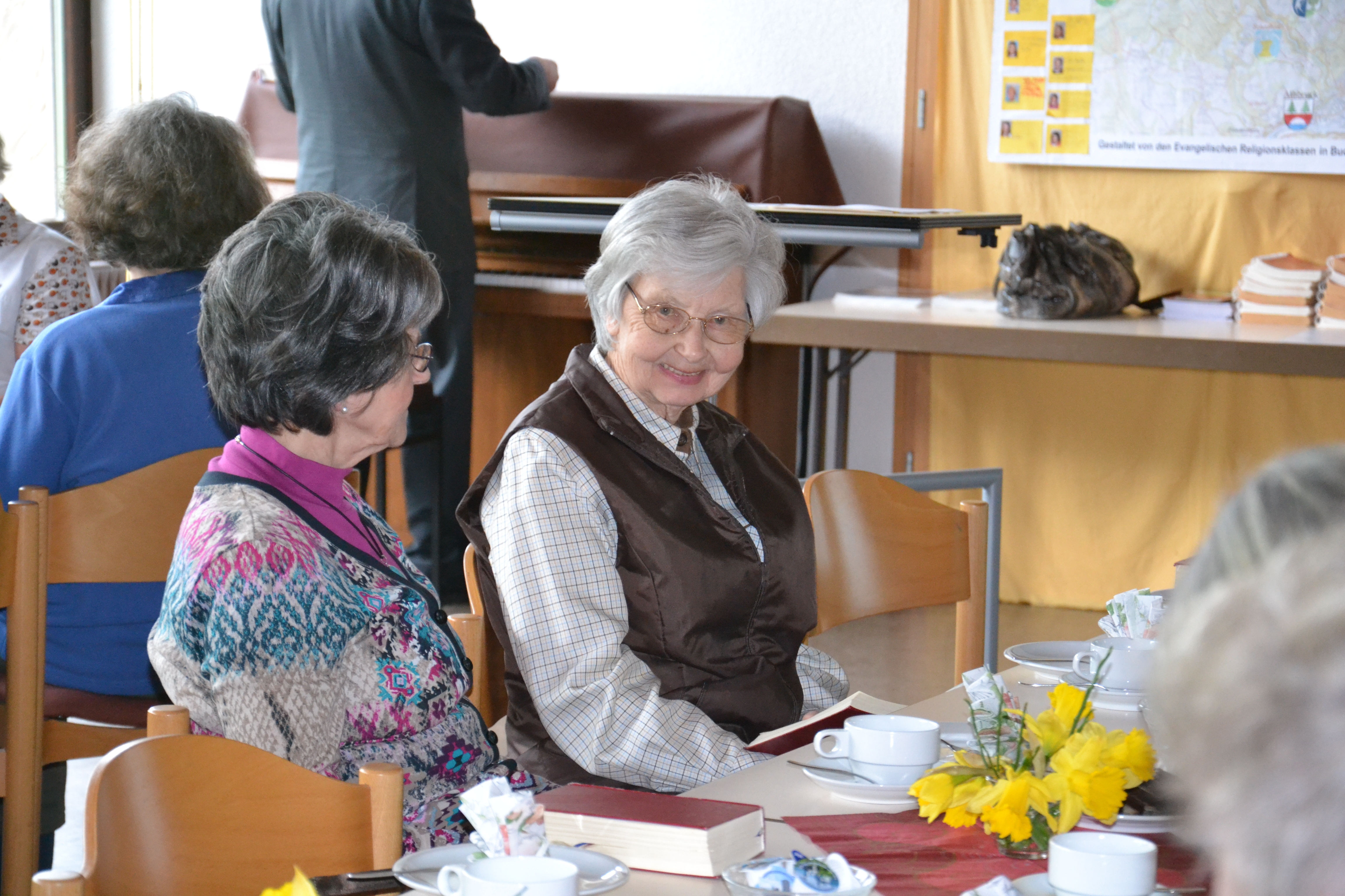Pfr. Kappes zu Besuch beim Seniorenkreis an der Christuskirche in Albbruck