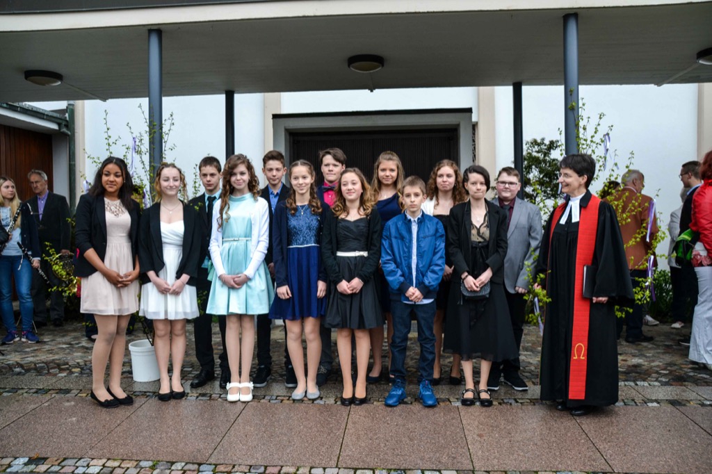 Unsere Konfirmandengruppe am Tage der Konfirmation